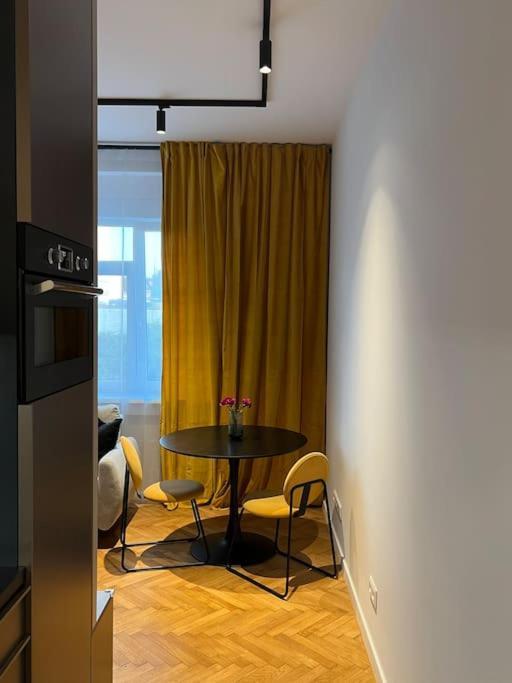 Central Getaway Studio Bratislava Exterior foto